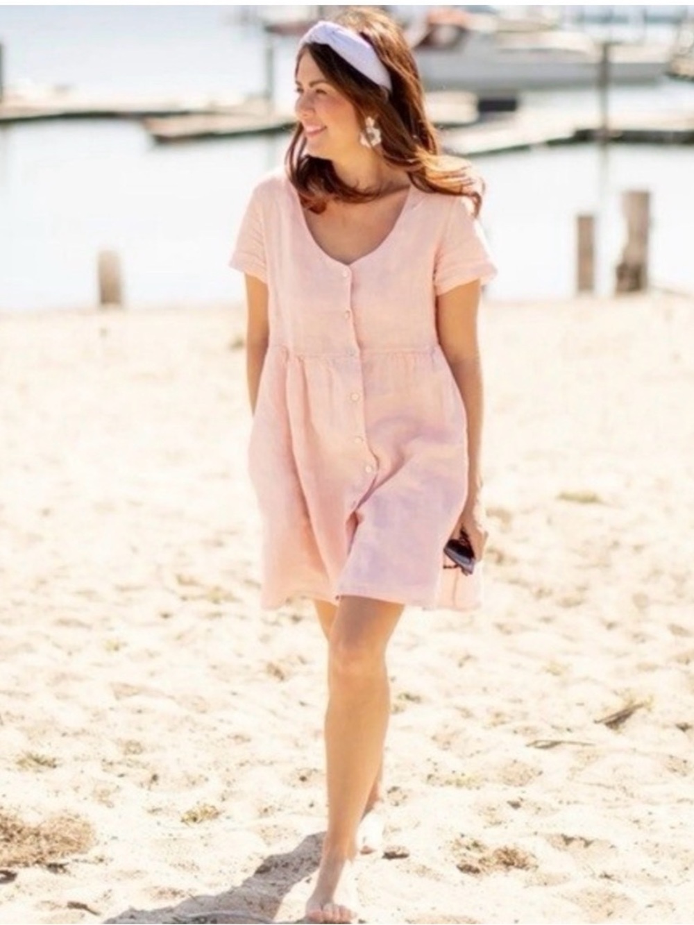 Jillian Harris Hampton’s Pink Linen Dress - Picture 2 of 5